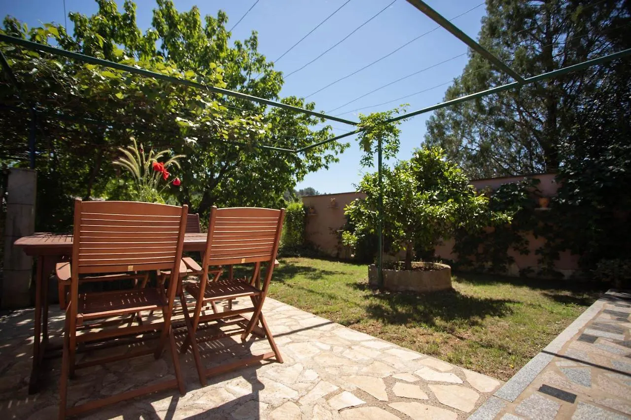 House Rabota Pula Villa 0*,